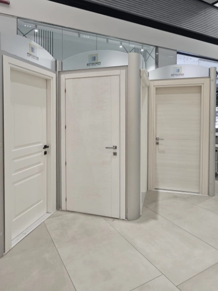 Esposizione permanente Portaviva presso il centro commerciale Universo di Silvi (TE)