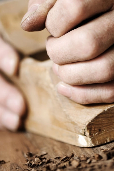 Portaviva ha nelle radici la lavorazione artigianale del legno che si è evoluta nel tempo